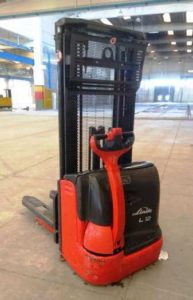 FORKLIFT WITH MAN STANDING BRAND