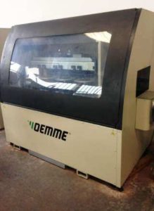 Automatic line for the assembly thermal break profiles